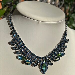 1950s-1960s Blue AB and Green Glass Rhinestones Choker Necklace